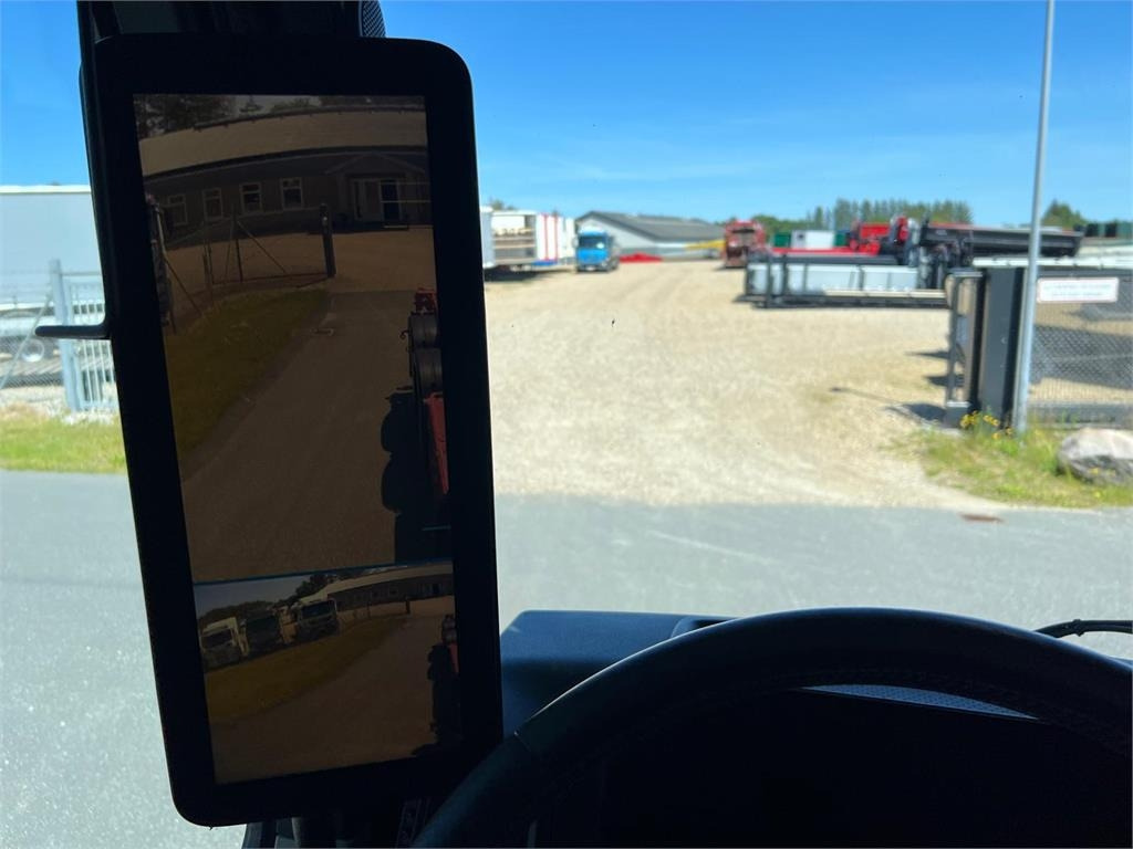 Mercedes-Benz Antos 2545 - HMF 1520K-RCkran - Ramenový nosič kontajnerov: obrázok 5 Mercedes-Benz Antos 2545 - HMF 1520K-RCkran - Ramenový nosič kontajnerov: obrázok 5