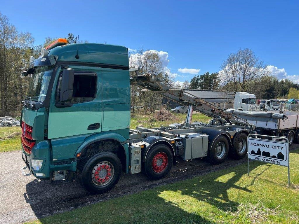 Mercedes-Benz Arocs 3251 K - Ramenový nosič kontajnerov: obrázok 1 Mercedes-Benz Arocs 3251 K - Ramenový nosič kontajnerov: obrázok 1