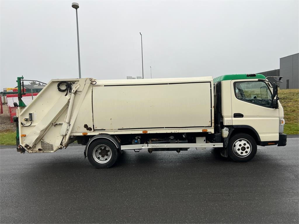Mitsubishi Fuso CANTER 9C18 - Auto na odvoz odpadu: obrázok 4 Mitsubishi Fuso CANTER 9C18 - Auto na odvoz odpadu: obrázok 4
