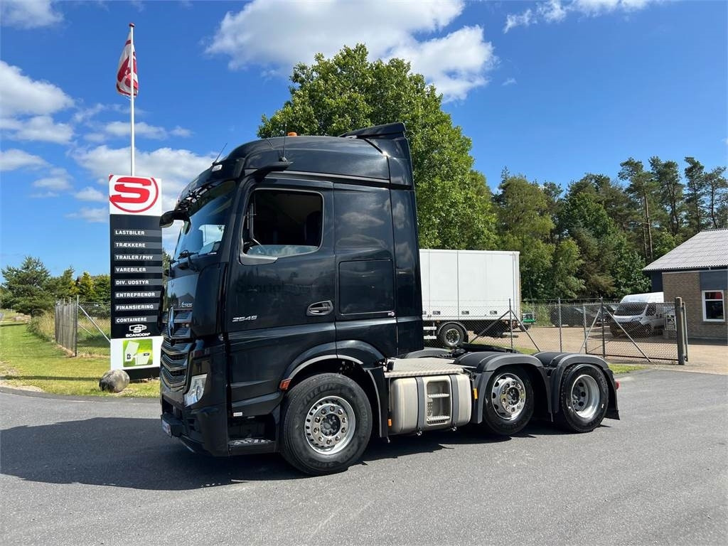 Mercedes-Benz Actros 2545 LS - Ťahač: obrázok 1 Mercedes-Benz Actros 2545 LS - Ťahač: obrázok 1
