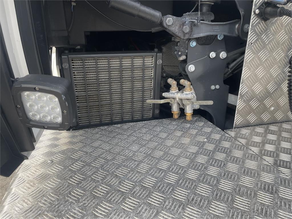 Scania S660 A 6x2 NB 2950 - Ťahač: obrázok 5 Scania S660 A 6x2 NB 2950 - Ťahač: obrázok 5