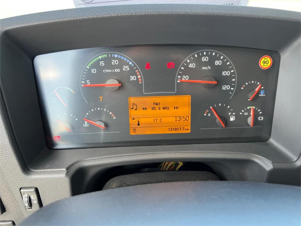 Skříňový nákladní auto Volvo FL 250 16 ton: obrázok 16