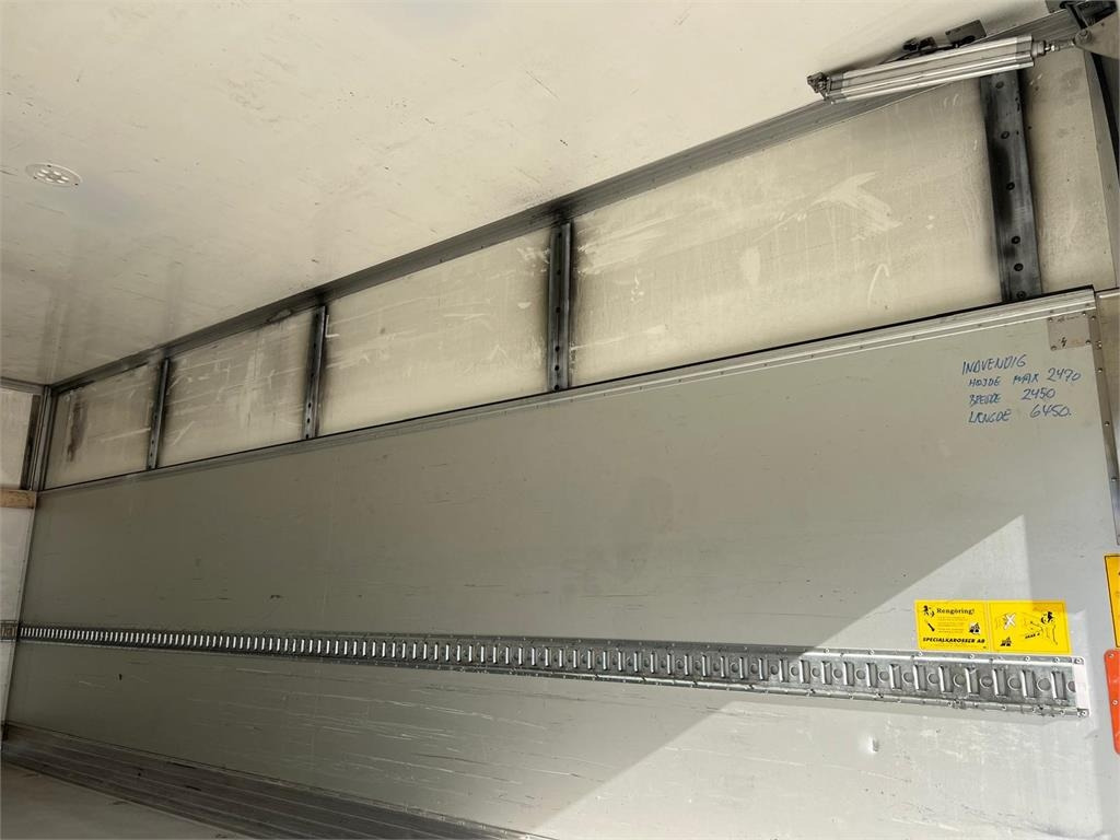 Skříňový nákladní auto Volvo FL 250 16 ton: obrázok 7