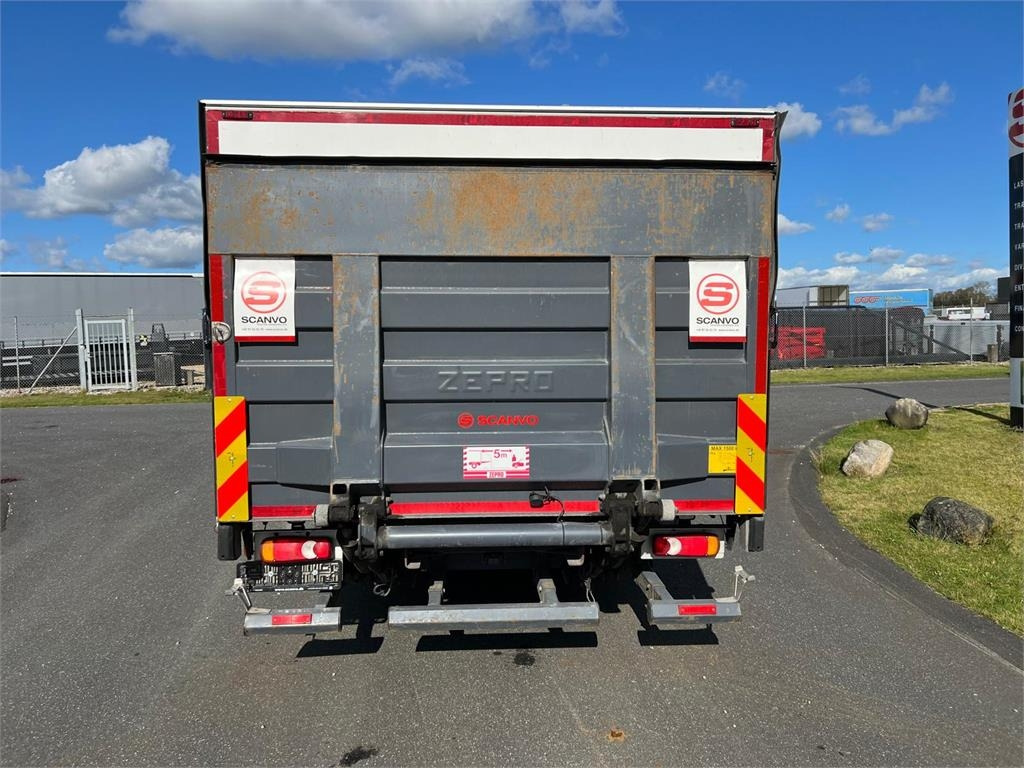 Skříňový nákladní auto Volvo FL 250 16 ton: obrázok 9