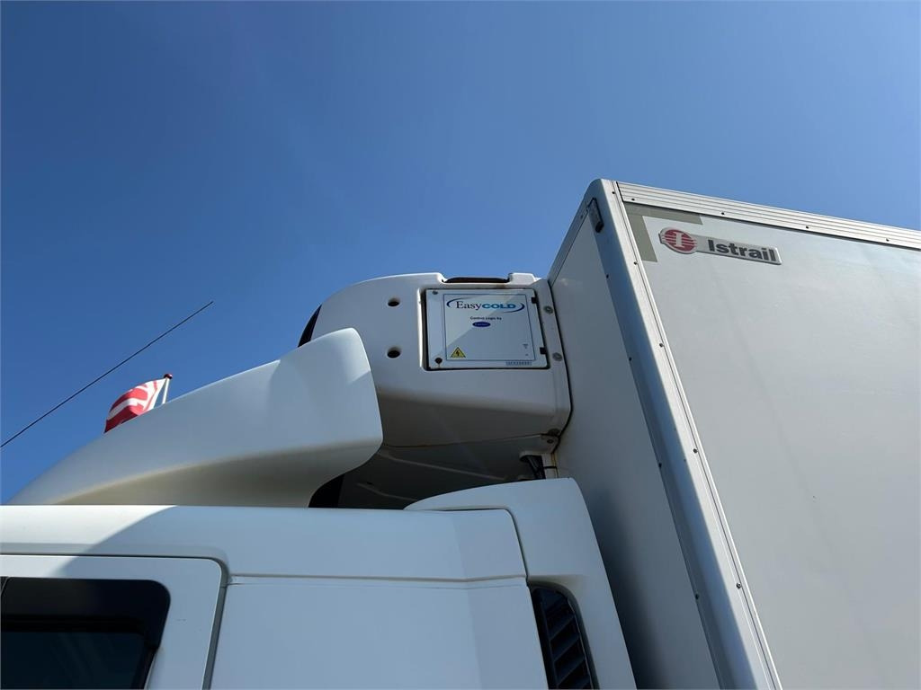 Volvo FL 280 (12 ton) Dobbelt compartment  - Chladirenské nákladné vozidlo: obrázok 3 Volvo FL 280 (12 ton) Dobbelt compartment  - Chladirenské nákladné vozidlo: obrázok 3