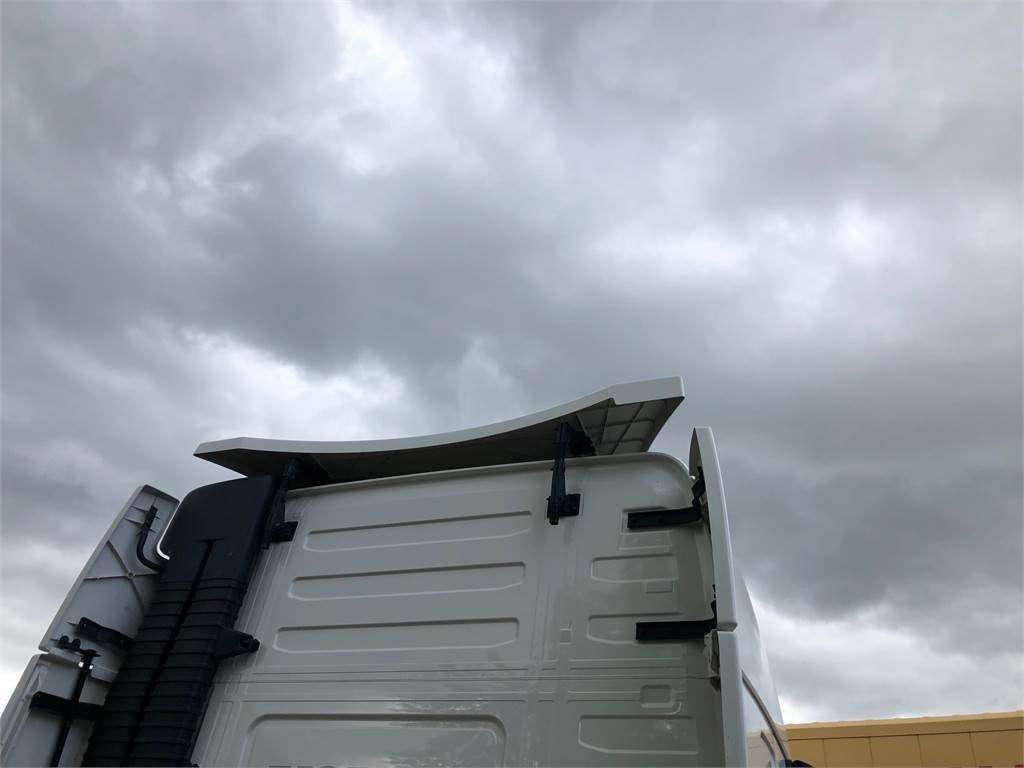 Volvo Tagspoiler Volvo FH Globetrotter 2018 - Aerodynamika/ Spojler pre Nákladné auto: obrázok 5 Volvo Tagspoiler Volvo FH Globetrotter 2018 - Aerodynamika/ Spojler pre Nákladné auto: obrázok 5