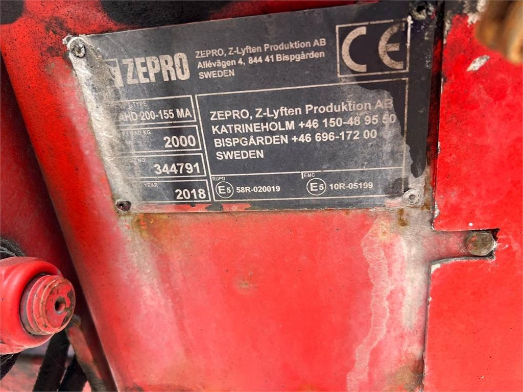 Zepro ZAHD 200-155 MA - 2500mm stålplade - Zdvíhacia plošina: obrázok 4 Zepro ZAHD 200-155 MA - 2500mm stålplade - Zdvíhacia plošina: obrázok 4