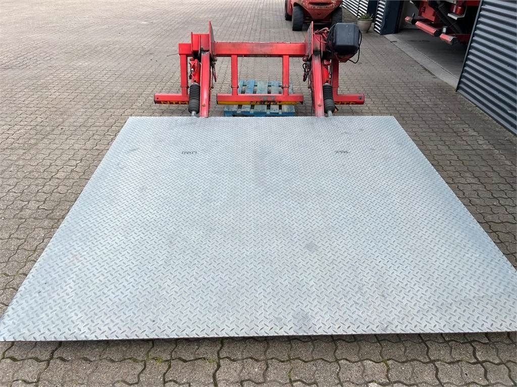 Zepro ZAHD 200-155 MA - 2500mm stålplade - Zdvíhacia plošina: obrázok 3 Zepro ZAHD 200-155 MA - 2500mm stålplade - Zdvíhacia plošina: obrázok 3