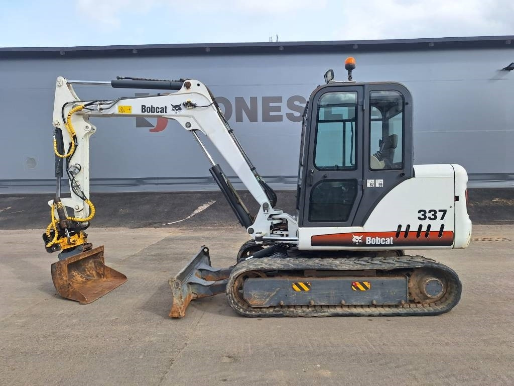 Bobcat 337D PYÖRITTÄJÄLLÄ - Mini rýpadlo: obrázok 1 Bobcat 337D PYÖRITTÄJÄLLÄ - Mini rýpadlo: obrázok 1