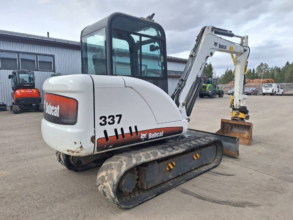 Bobcat 337D PYÖRITTÄJÄLLÄ - Mini rýpadlo: obrázok 4 Bobcat 337D PYÖRITTÄJÄLLÄ - Mini rýpadlo: obrázok 4