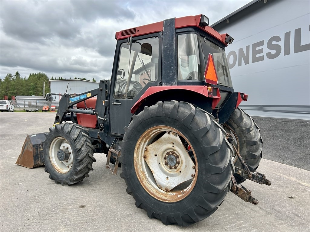 Case IH MYYTY!!SOLD!! 685XL ETUKUORMAAJALLA - Traktor: obrázok 5 Case IH MYYTY!!SOLD!! 685XL ETUKUORMAAJALLA - Traktor: obrázok 5