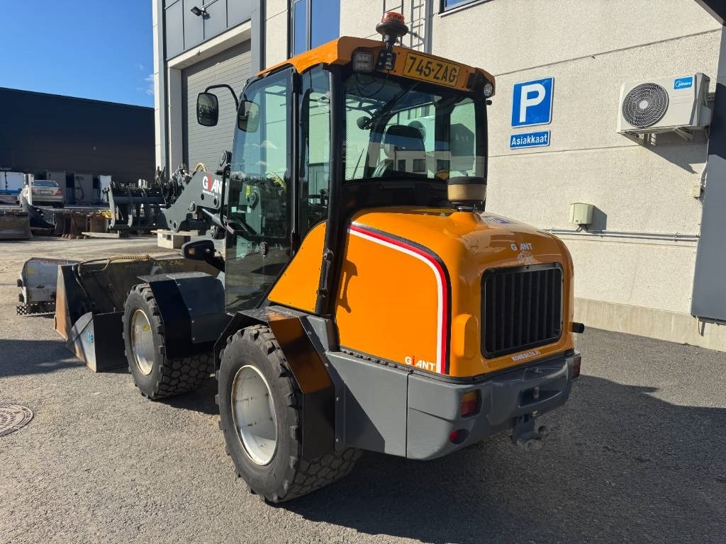 GiANT V 6004 T - Kĺbový nakladač: obrázok 5 GiANT V 6004 T - Kĺbový nakladač: obrázok 5
