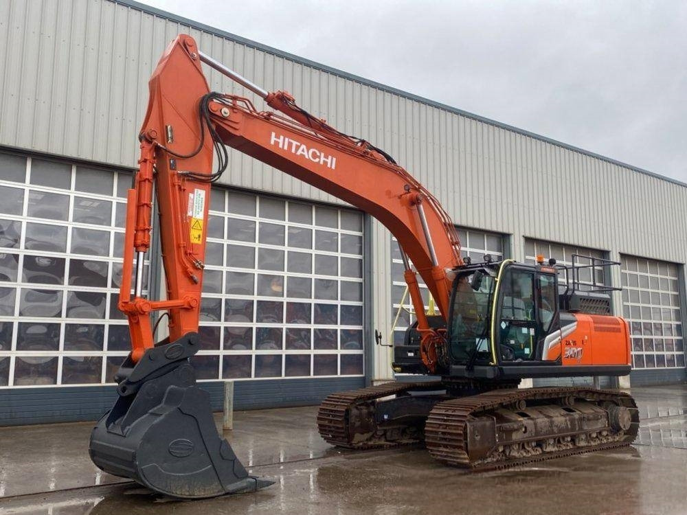 Hitachi ZX 300 LC-7 - Pásové rýpadlo: obrázok 1 Hitachi ZX 300 LC-7 - Pásové rýpadlo: obrázok 1