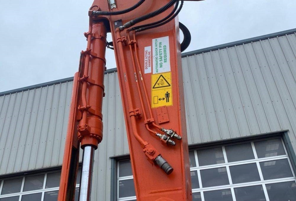 Hitachi ZX 300 LC-7 - Pásové rýpadlo: obrázok 5 Hitachi ZX 300 LC-7 - Pásové rýpadlo: obrázok 5