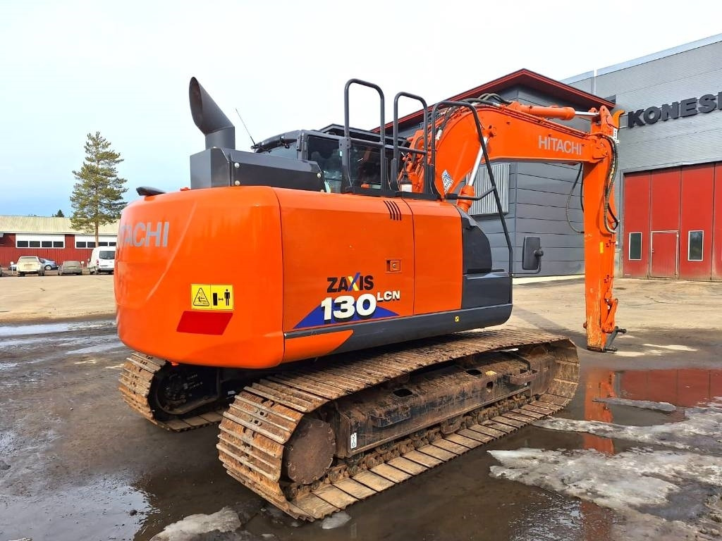 Hitachi ZX130LCN-6 - Pásové rýpadlo: obrázok 4 Hitachi ZX130LCN-6 - Pásové rýpadlo: obrázok 4