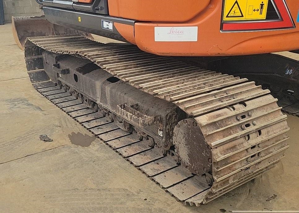 Hitachi ZX135US-7 - Pásové rýpadlo: obrázok 3 Hitachi ZX135US-7 - Pásové rýpadlo: obrázok 3