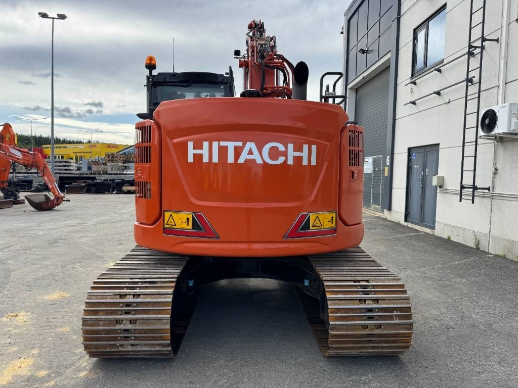 Hitachi ZX135USBL-7 PYÖRITTÄJÄLLÄ  - Pásové rýpadlo: obrázok 4 Hitachi ZX135USBL-7 PYÖRITTÄJÄLLÄ  - Pásové rýpadlo: obrázok 4