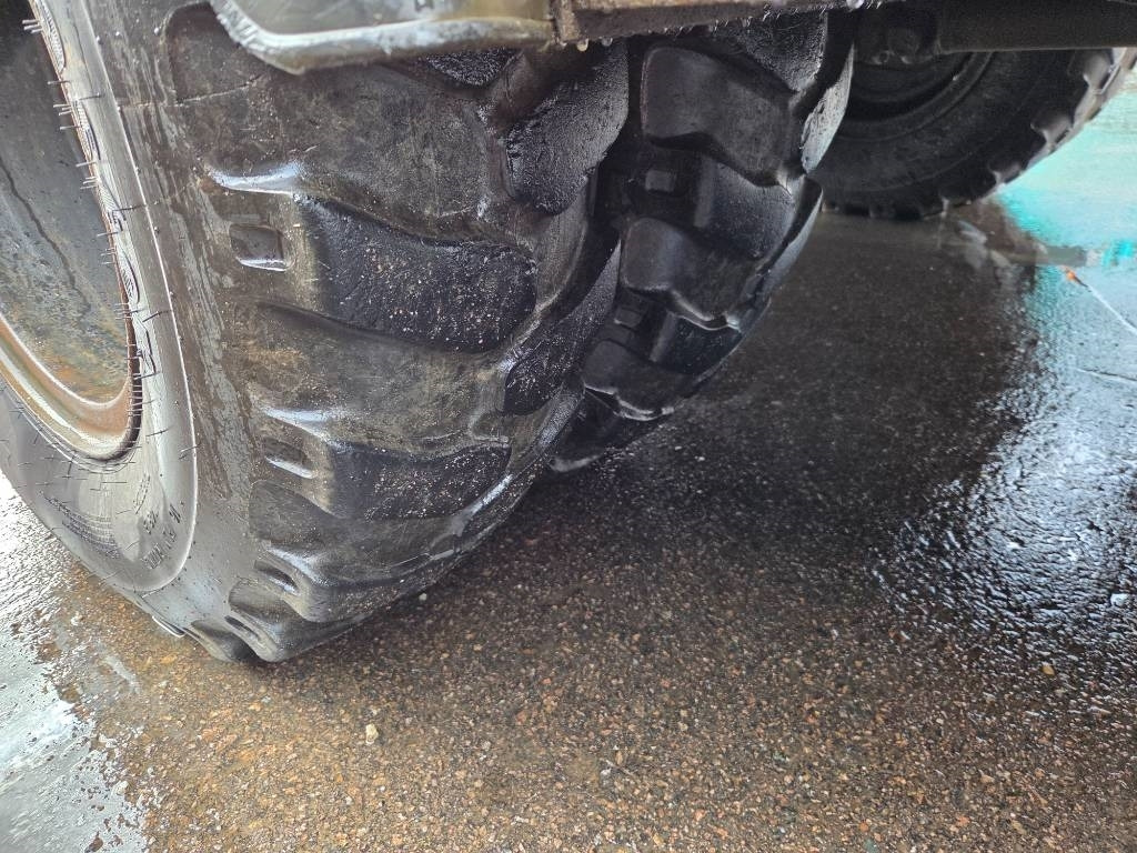 Leasing Hitachi ZX160 W PYÖRITTÄJÄLLÄ  Hitachi ZX160 W PYÖRITTÄJÄLLÄ: obrázok 9