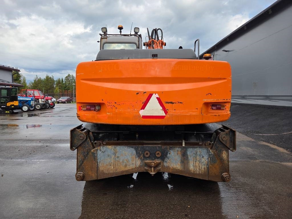 Hitachi ZX160 W PYÖRITTÄJÄLLÄ  - Kolesové rýpadlo: obrázok 3 Hitachi ZX160 W PYÖRITTÄJÄLLÄ  - Kolesové rýpadlo: obrázok 3