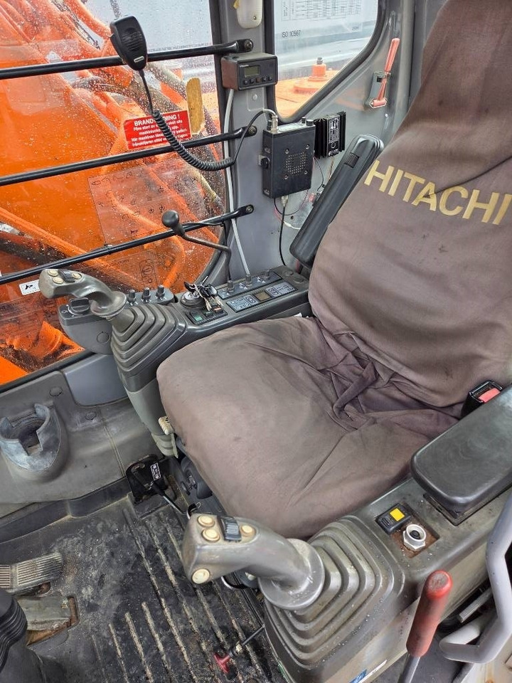 Leasing Hitachi ZX160 W PYÖRITTÄJÄLLÄ  Hitachi ZX160 W PYÖRITTÄJÄLLÄ: obrázok 16