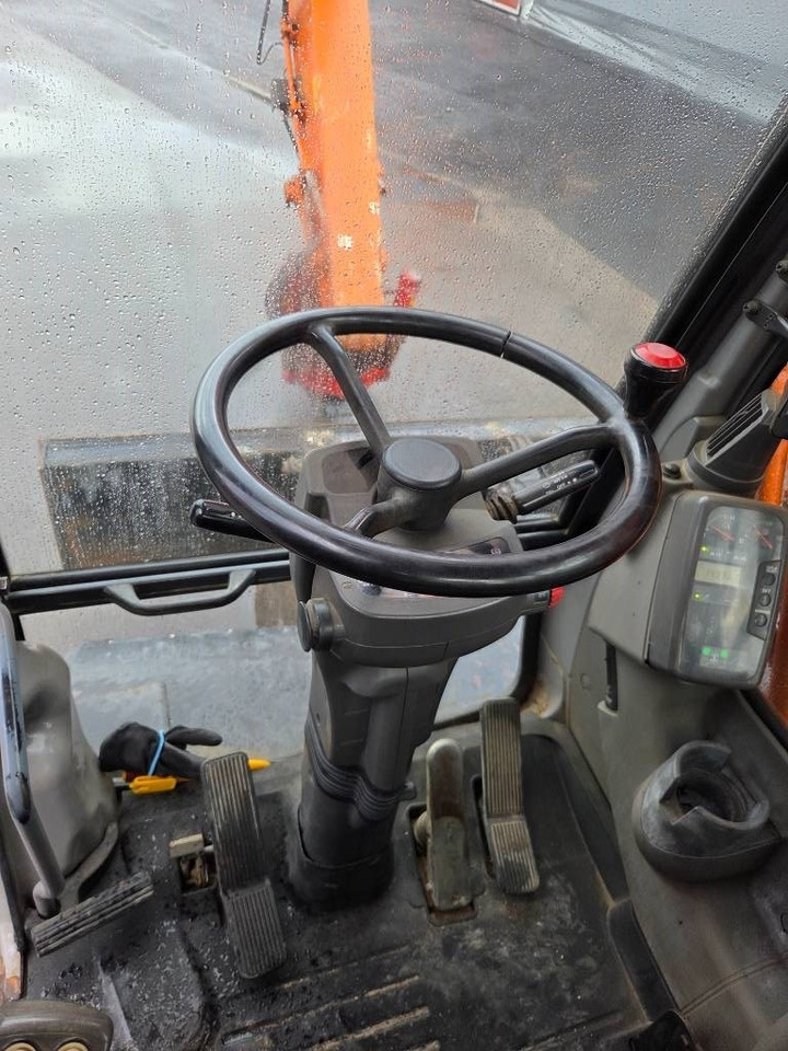 Leasing Hitachi ZX160 W PYÖRITTÄJÄLLÄ  Hitachi ZX160 W PYÖRITTÄJÄLLÄ: obrázok 15