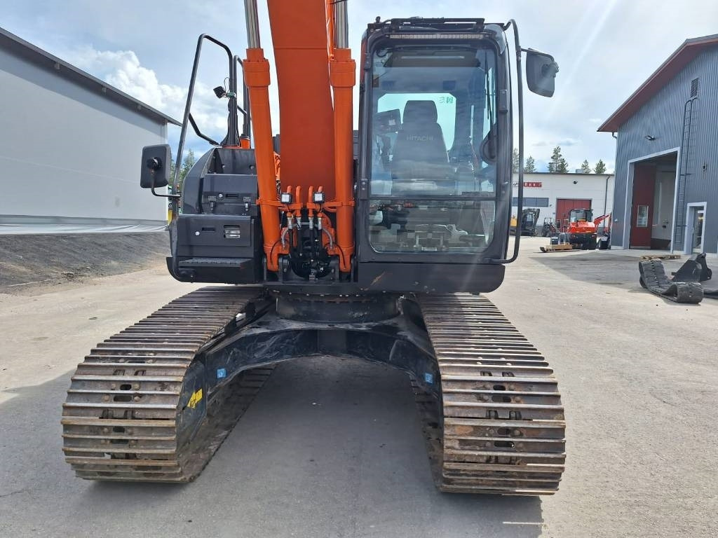 Pásové rýpadlo Hitachi ZX160LC-6 PYÖRITTÄJÄLLÄ: obrázok 7 Pásové rýpadlo Hitachi ZX160LC-6 PYÖRITTÄJÄLLÄ: obrázok 7