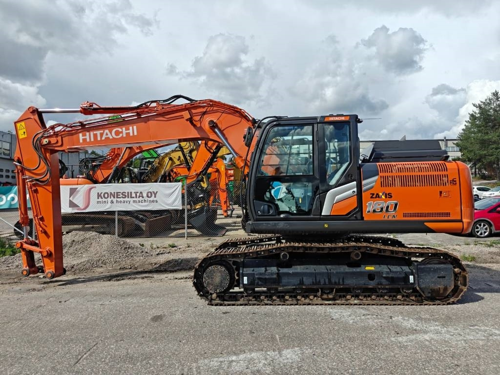 Hitachi ZX180LCN-7 - Pásové rýpadlo: obrázok 2 Hitachi ZX180LCN-7 - Pásové rýpadlo: obrázok 2