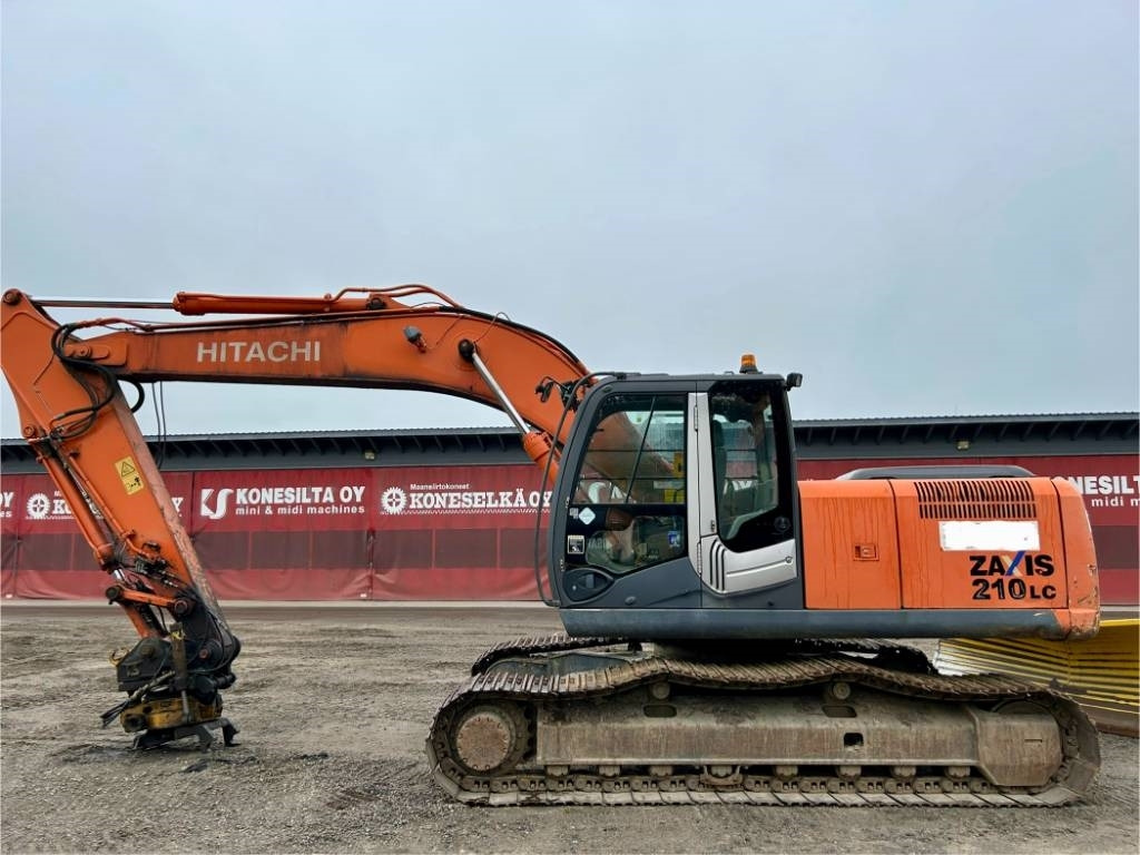 Hitachi ZX210LC-3 - Pásové rýpadlo: obrázok 1 Hitachi ZX210LC-3 - Pásové rýpadlo: obrázok 1
