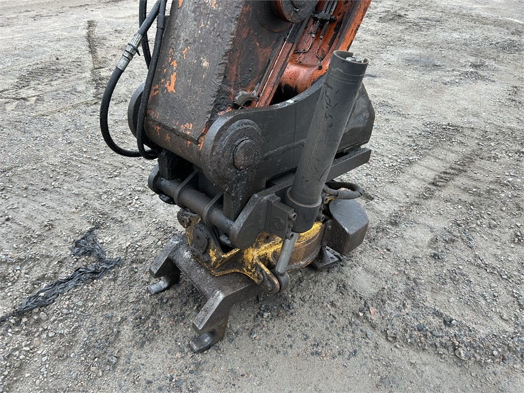 Hitachi ZX210LC-3 - Pásové rýpadlo: obrázok 5 Hitachi ZX210LC-3 - Pásové rýpadlo: obrázok 5