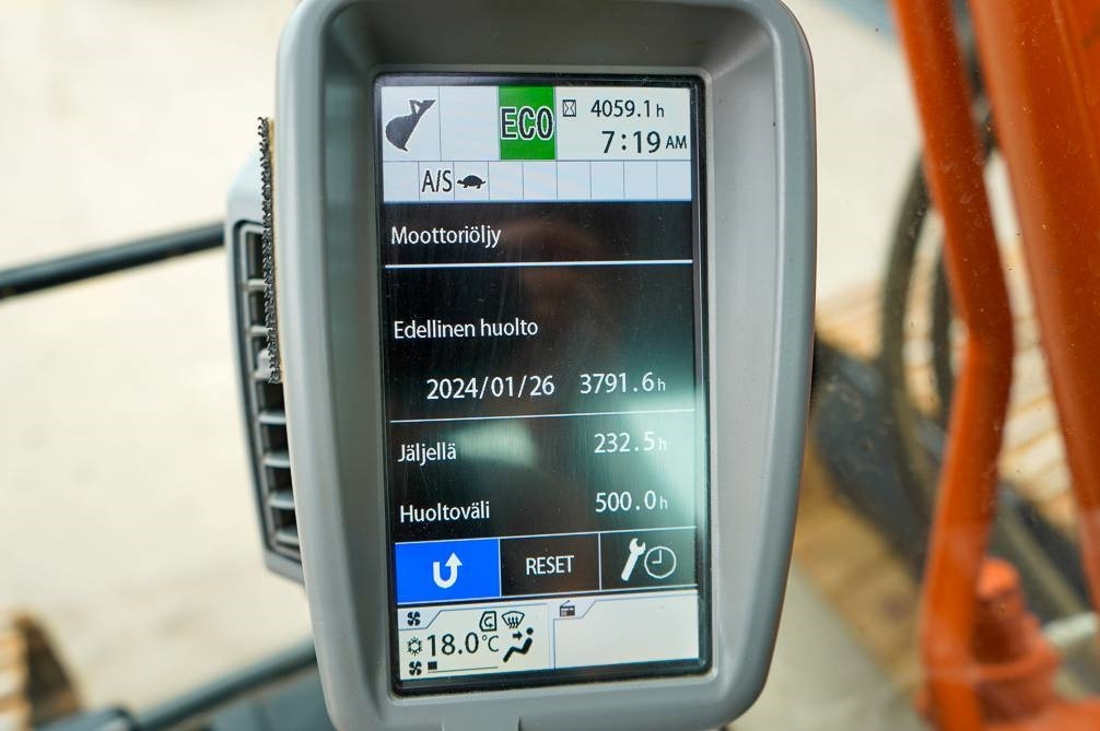 Leasing Hitachi ZX225USLC-6  Hitachi ZX225USLC-6: obrázok 24