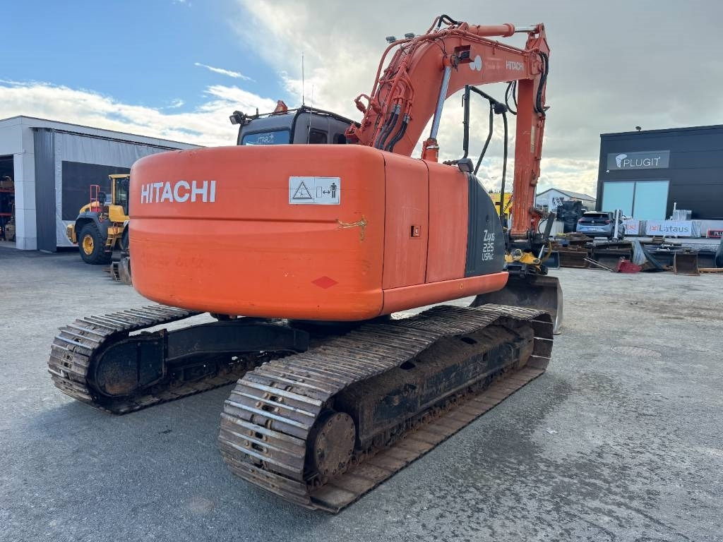 Hitachi ZX225USR PYÖRITTÄJÄLLÄ  - Pásové rýpadlo: obrázok 5 Hitachi ZX225USR PYÖRITTÄJÄLLÄ  - Pásové rýpadlo: obrázok 5