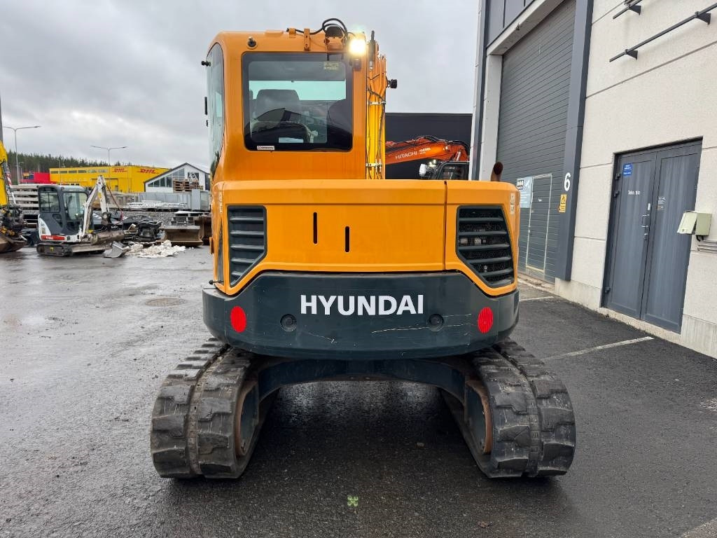 Hyundai R80CR-9A PYÖRITTÄJÄLLÄ - Mini rýpadlo: obrázok 4 Hyundai R80CR-9A PYÖRITTÄJÄLLÄ - Mini rýpadlo: obrázok 4