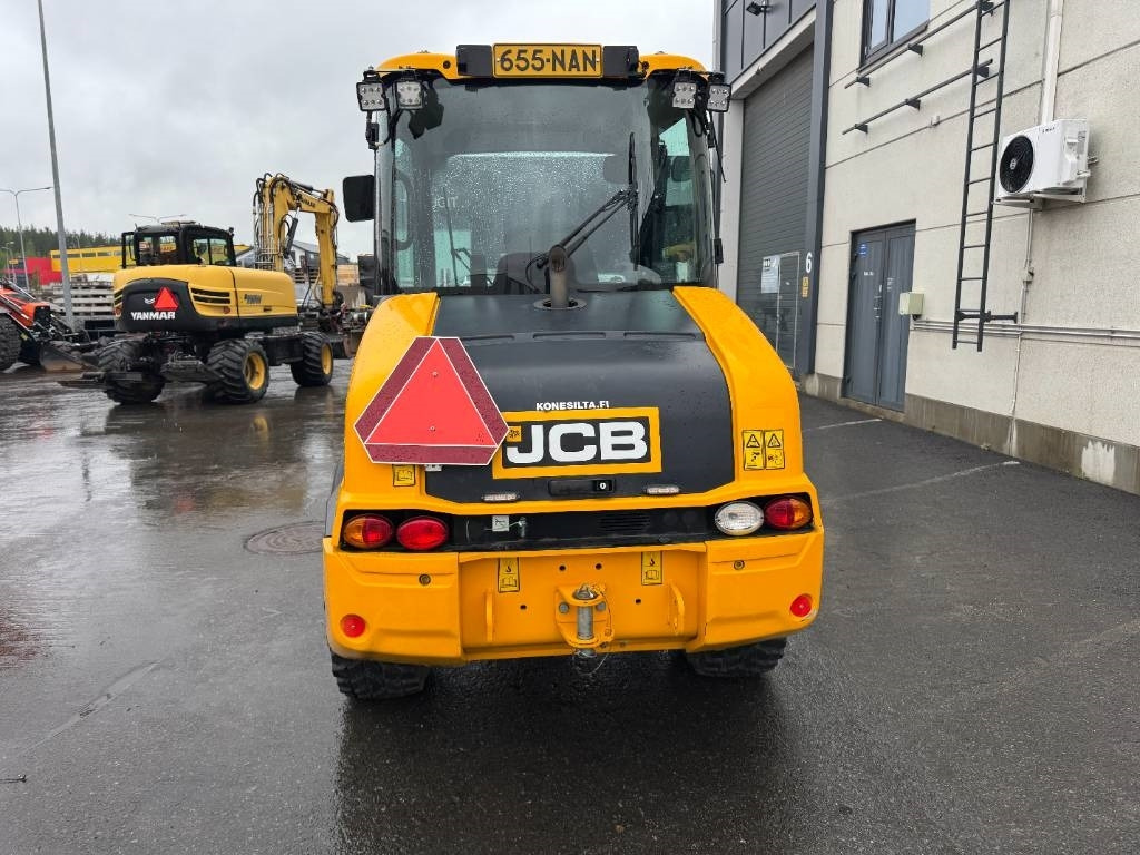 JCB 407 SV RUNSAASTI LISÄVARUSTEITA - Kolesový nakladač: obrázok 5 JCB 407 SV RUNSAASTI LISÄVARUSTEITA - Kolesový nakladač: obrázok 5