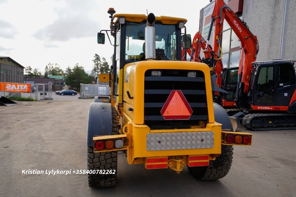 JCB 412S LAMELLIRENKAILLA - Kolesový nakladač: obrázok 3 JCB 412S LAMELLIRENKAILLA - Kolesový nakladač: obrázok 3