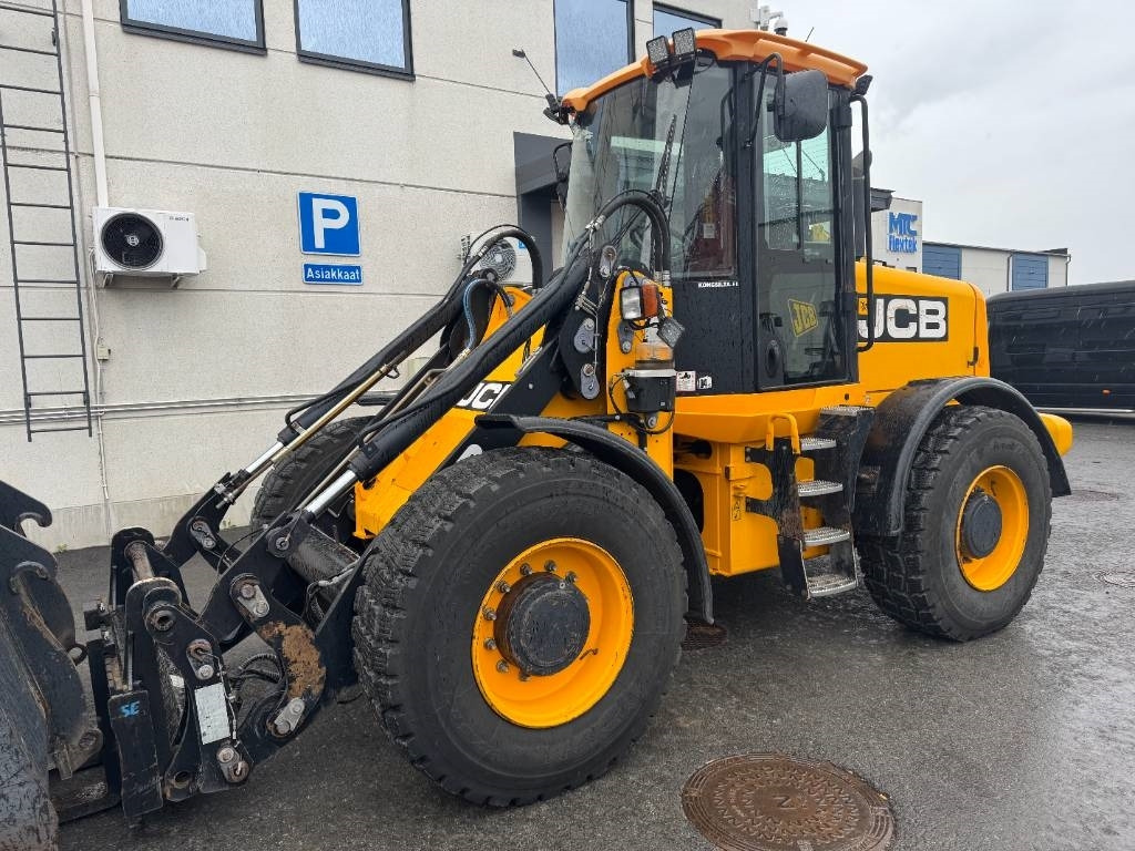 JCB 416 HT HYVÄT VARUSTEET - Kolesový nakladač: obrázok 3 JCB 416 HT HYVÄT VARUSTEET - Kolesový nakladač: obrázok 3