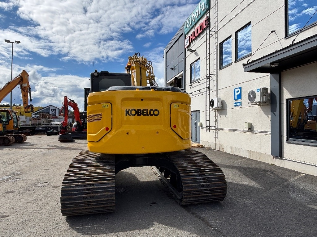 Kobelco MYYTY! SOLD! SK140SRLC-7 KOROTETTU SUOALUSTA 900MM - Pásové rýpadlo: obrázok 3 Kobelco MYYTY! SOLD! SK140SRLC-7 KOROTETTU SUOALUSTA 900MM - Pásové rýpadlo: obrázok 3
