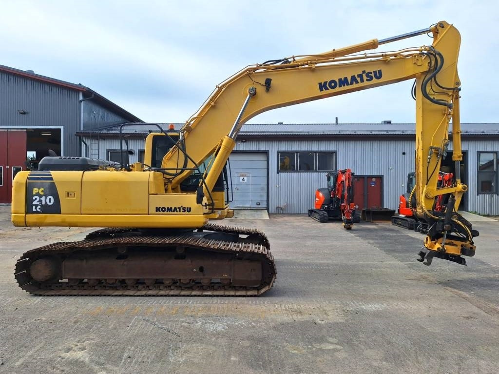 Komatsu MYYTY! SOLD! PC210LC-8 PYÖRITTÄJÄLLÄ - Pásové rýpadlo: obrázok 5 Komatsu MYYTY! SOLD! PC210LC-8 PYÖRITTÄJÄLLÄ - Pásové rýpadlo: obrázok 5