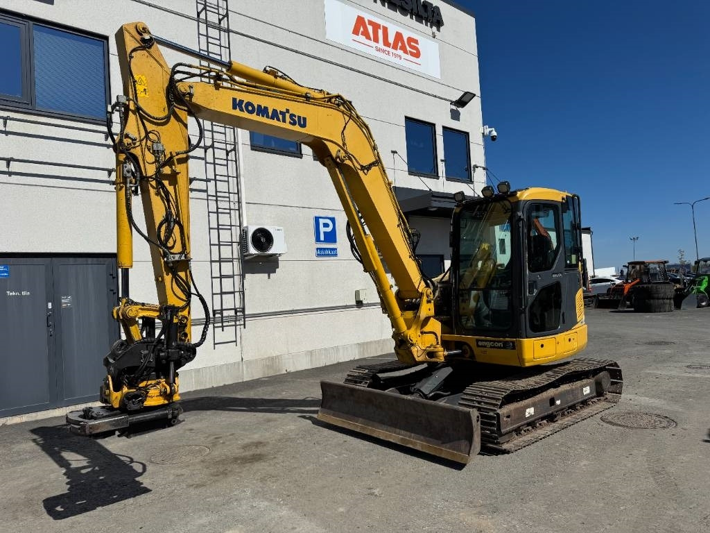 Komatsu PC88MR-8 PYÖRITTÄJÄLLÄ - Mini rýpadlo: obrázok 2 Komatsu PC88MR-8 PYÖRITTÄJÄLLÄ - Mini rýpadlo: obrázok 2