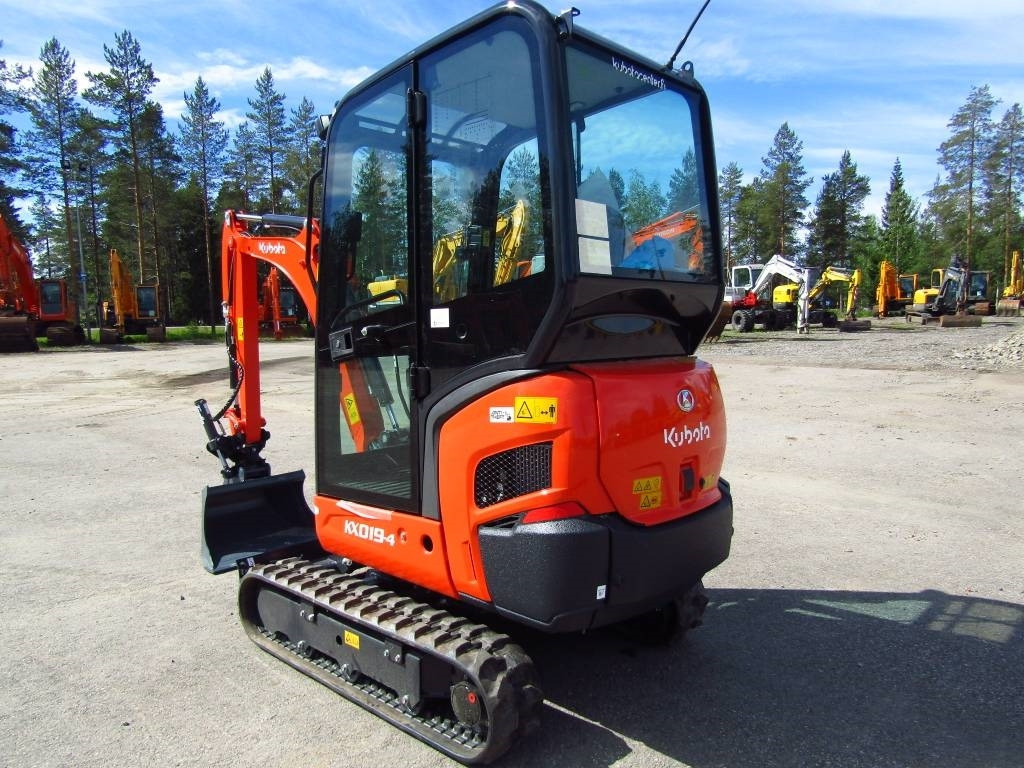 Kubota KX019-4 KALLISTAJALLA UUSI!! - Mini rýpadlo: obrázok 2 Kubota KX019-4 KALLISTAJALLA UUSI!! - Mini rýpadlo: obrázok 2