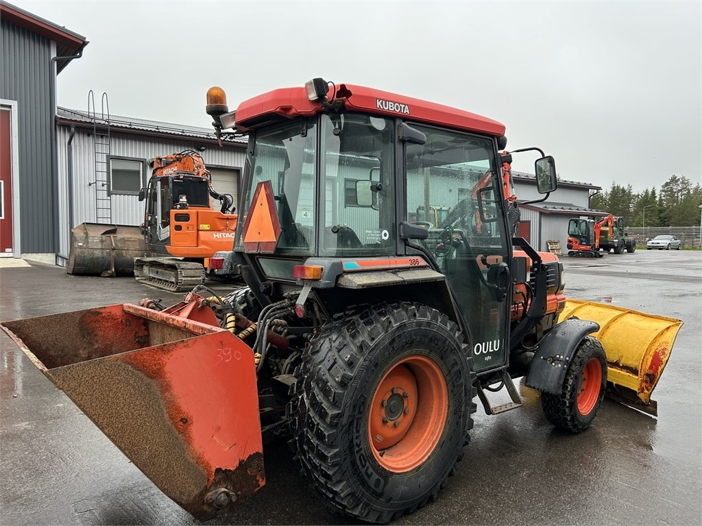 Kubota L 3600 AURA JA HIEKOTIN - Komunálny traktor: obrázok 4 Kubota L 3600 AURA JA HIEKOTIN - Komunálny traktor: obrázok 4