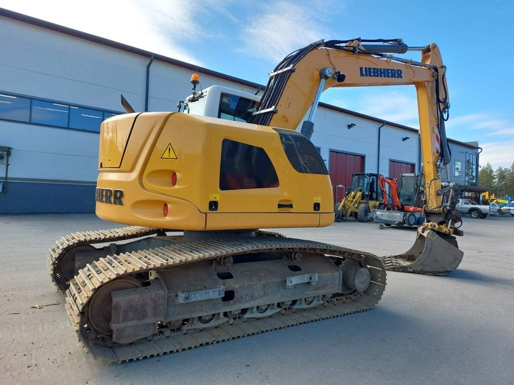 Liebherr MYYTY! SOLD! R914 COMPACT - Pásové rýpadlo: obrázok 4 Liebherr MYYTY! SOLD! R914 COMPACT - Pásové rýpadlo: obrázok 4