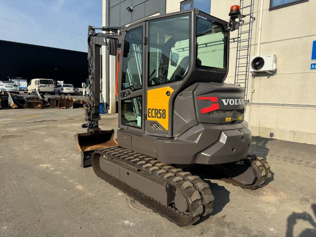 Volvo ECR58F PYÖRITTÄJÄLLÄ - Mini rýpadlo: obrázok 3 Volvo ECR58F PYÖRITTÄJÄLLÄ - Mini rýpadlo: obrázok 3