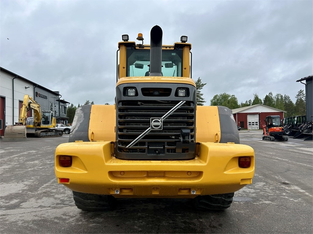 Volvo L120F VIPUOHJAUS - Kolesový nakladač: obrázok 3 Volvo L120F VIPUOHJAUS - Kolesový nakladač: obrázok 3