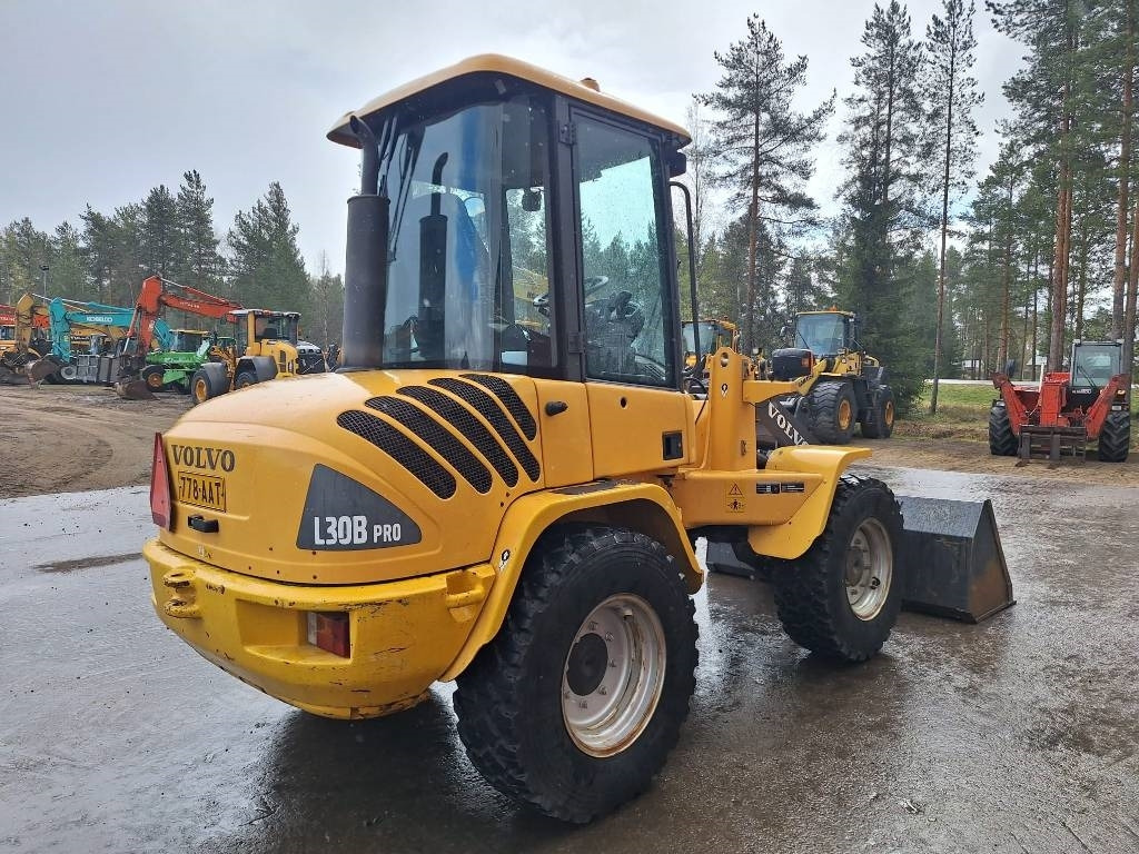 Volvo L30B AURALLA - Kolesový nakladač: obrázok 4 Volvo L30B AURALLA - Kolesový nakladač: obrázok 4