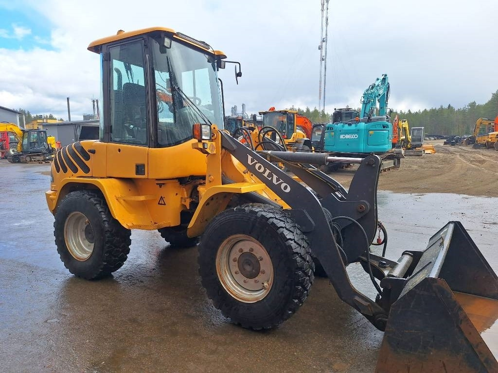 Volvo L30B AURALLA - Kolesový nakladač: obrázok 5 Volvo L30B AURALLA - Kolesový nakladač: obrázok 5