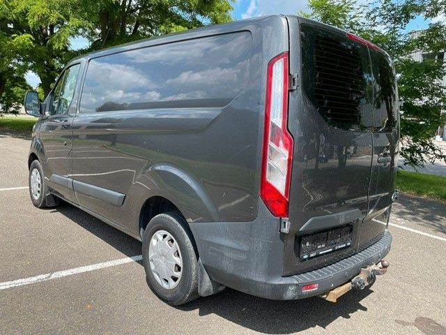 Ford Transit Custom 2.2TDCI. Klima. Navi. Kamera. CC. - Malá dodávka: obrázok 3 Ford Transit Custom 2.2TDCI. Klima. Navi. Kamera. CC. - Malá dodávka: obrázok 3