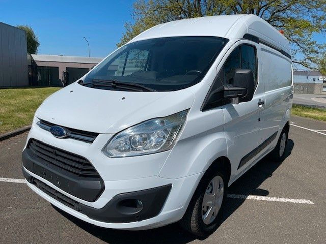 Ford Transit Custom 2.2TDCI. Klima. Tempomat. Xenon. - Malá dodávka: obrázok 1 Ford Transit Custom 2.2TDCI. Klima. Tempomat. Xenon. - Malá dodávka: obrázok 1