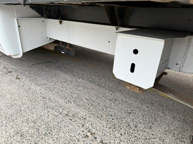 Renault Master 2.3dCi Doka 7pl. Pritsche 3.20m. Klima. - Dodávka valník, Dodávkа s dvojitou kabínou: obrázok 5 Renault Master 2.3dCi Doka 7pl. Pritsche 3.20m. Klima. - Dodávka valník, Dodávkа s dvojitou kabínou: obrázok 5