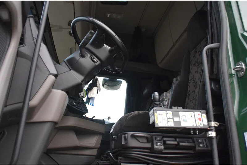 Scania S500 NGS 6x2*4 - HOOKLIFT - RETARDER - 375 TKM - PARK. AIRCO - WHEELBASE: 475 CM - PTO - EXCELLENT CONDITION - - Hákový nosič kontajnerov: obrázok 5 Scania S500 NGS 6x2*4 - HOOKLIFT - RETARDER - 375 TKM - PARK. AIRCO - WHEELBASE: 475 CM - PTO - EXCELLENT CONDITION - - Hákový nosič kontajnerov: obrázok 5