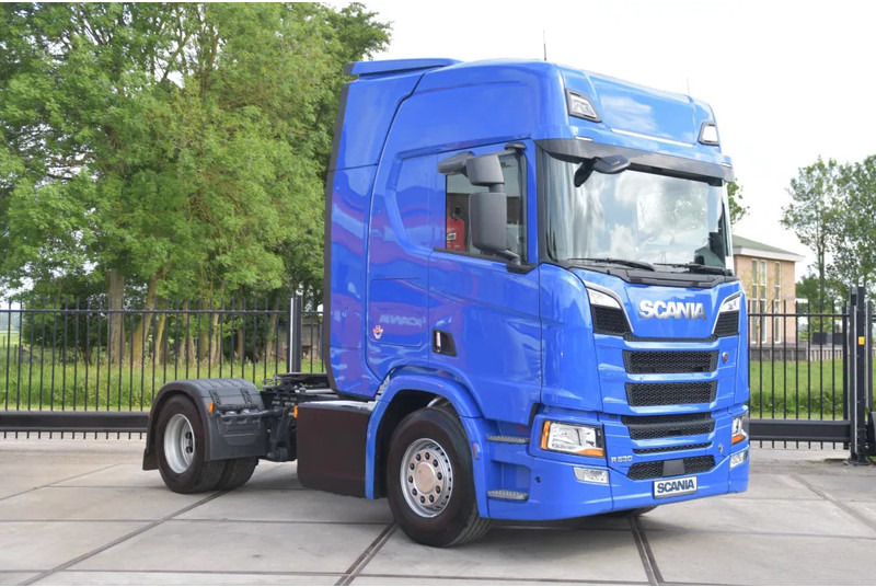 Scania R530 V8 NGS 4x2 - ADR FL - RETARDER - 253 TKM - ACC - NAVI - PTO - DIFF. LOCK - EXCELLENT CONDITION - - Ťahač: obrázok 2 Scania R530 V8 NGS 4x2 - ADR FL - RETARDER - 253 TKM - ACC - NAVI - PTO - DIFF. LOCK - EXCELLENT CONDITION - - Ťahač: obrázok 2